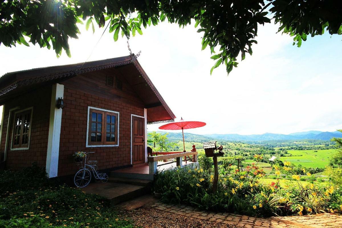 Hotel มนต์เมืองแจ่ม à Mae Chaem Extérieur photo