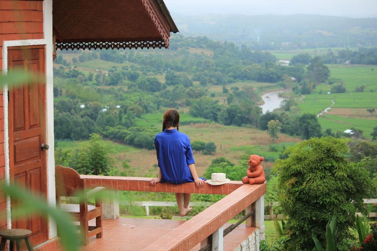 Hotel มนต์เมืองแจ่ม à Mae Chaem Extérieur photo